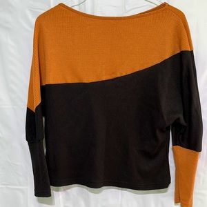 Shein 3/4 Sleeve Tan and black sweater.XS